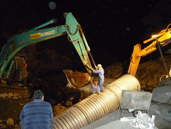 國(guó)道318東海路搶險(xiǎn)報(bào)道